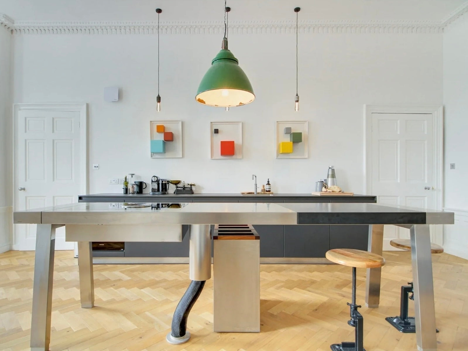 Art Lovers Home Design - Luxury Bespoke Interior Kitchens